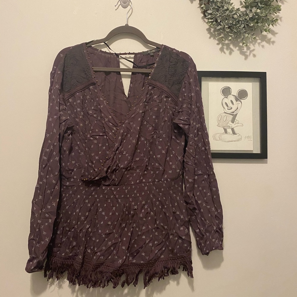Buckle top